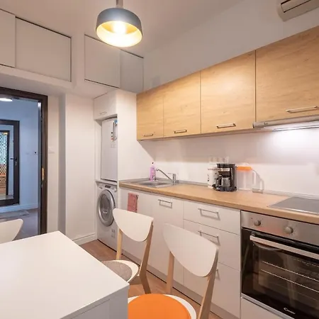 דירה Sophisticated Gem With Private Parking *