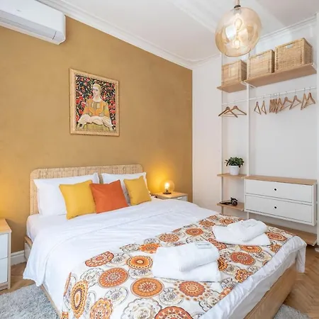 Sophisticated Gem With Private Parking Apartmán *