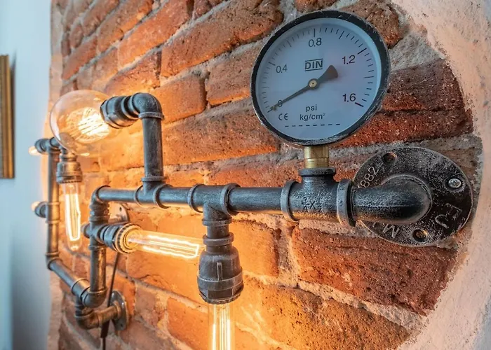 Sophisticated Gem With Private Parking *